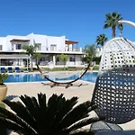 на берегу моря в цезарь 3-3 *