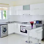 Apartamento на берегу моря в цезарь 3-3 Trikomo