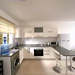 на берегу моря в цезарь 3-3 Apartamento *